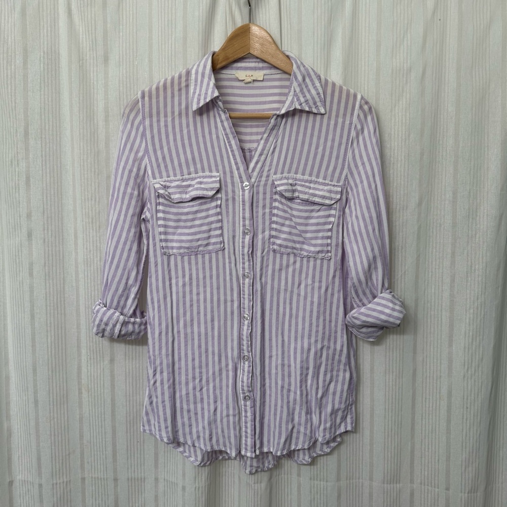 E&M Lightweight Purple & White Rayon Button Up Top